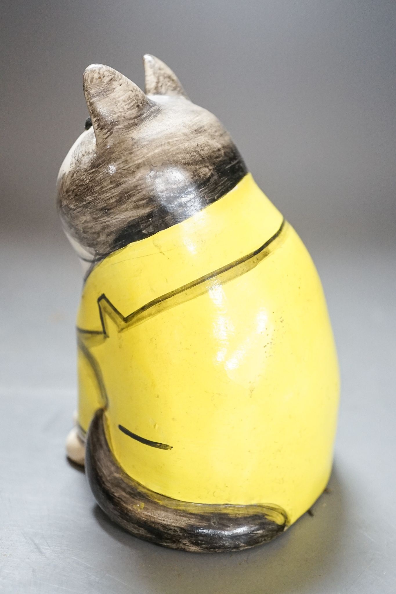 A Joan de Bethel Rye pottery cat, dated 1986 and inscribed C 380, 13cm